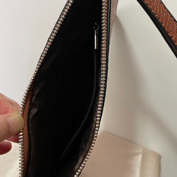 NWOT Brown Clutch PU Leather Snakeskin with Card Holder - Picture 3 of 4